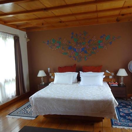 Bhutan Metta Resort And Spa พาโร ภายนอก รูปภาพ